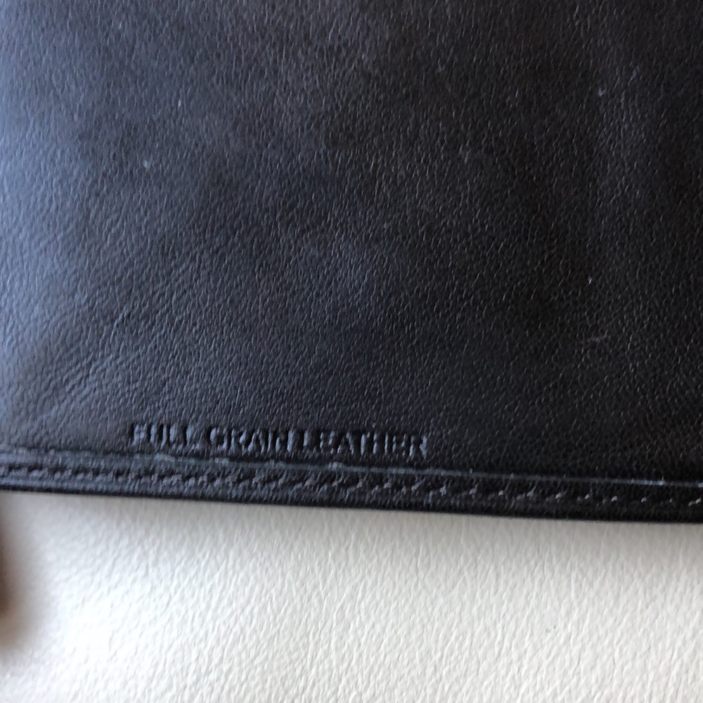 Nautica Black Leather Wallet - Picture 5 of 8